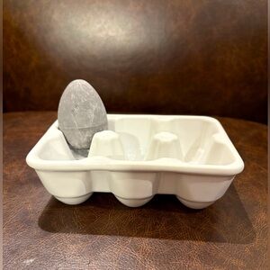 Pier 1 White Ceramic Egg Holder 🥚